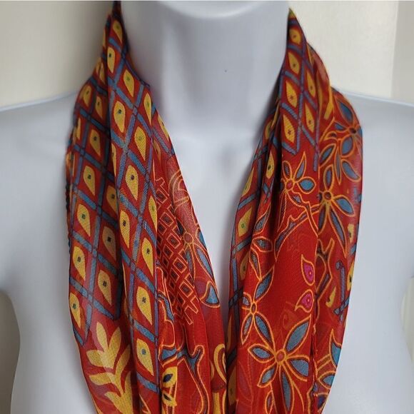 LIANG DIAN Silk Blend Peacock Scarf - Picture 2 of 8